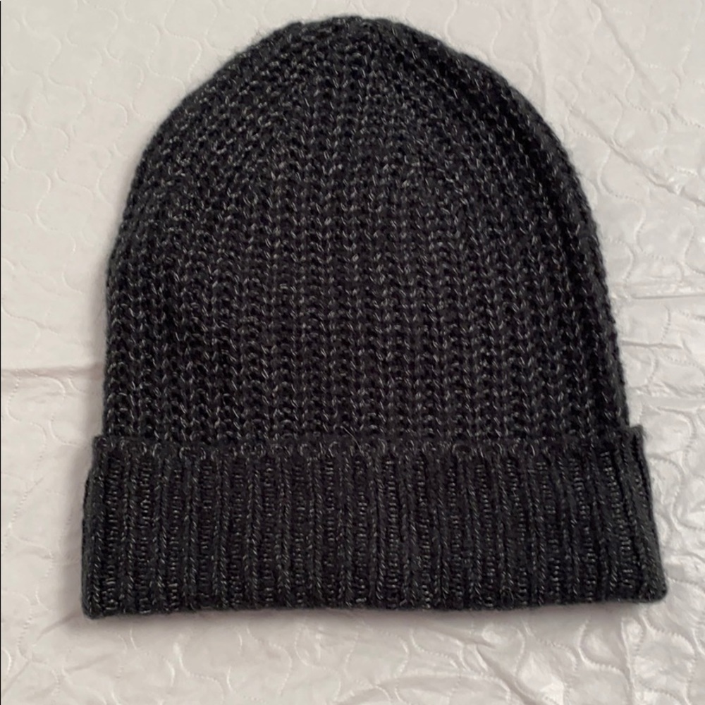 Abercrombie and Fitch gray heather soft ribbed knit beanie hat OS